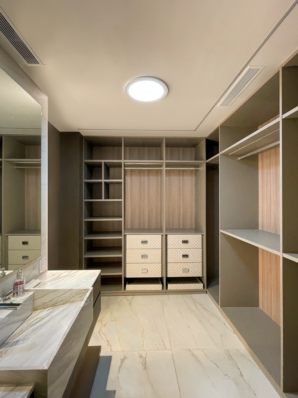 8_AGO_Res-1-Vestidor-casa-del-tecSeleccion-calendario-2025-47-Grande2025012104