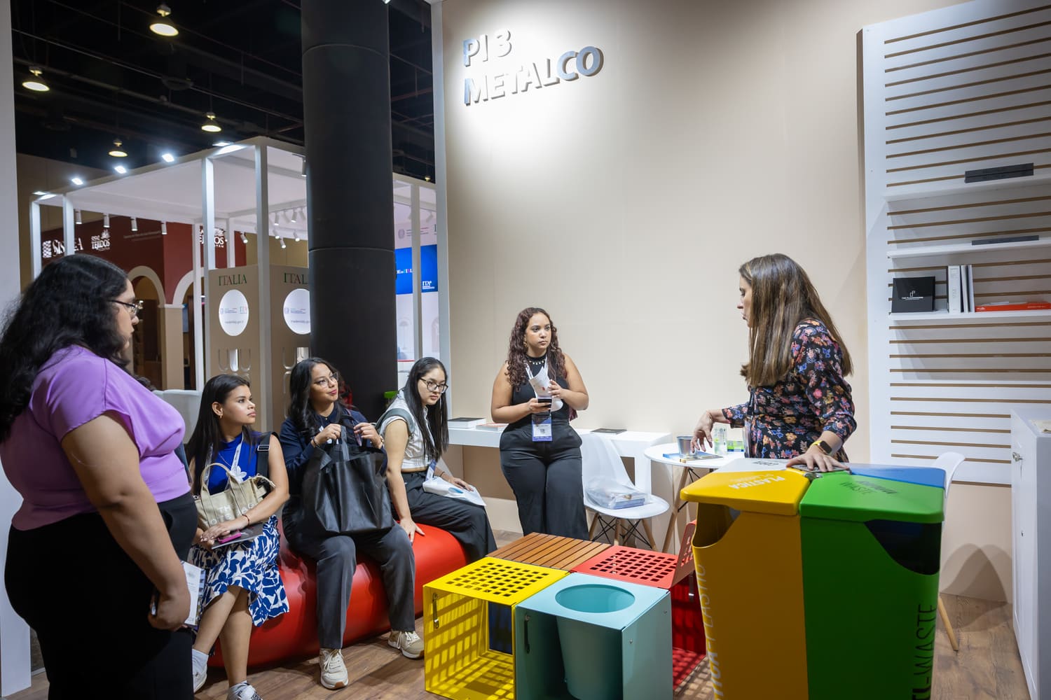 Habitat-Expo-Pabellon-Italia-Mobiliario-ITA-5